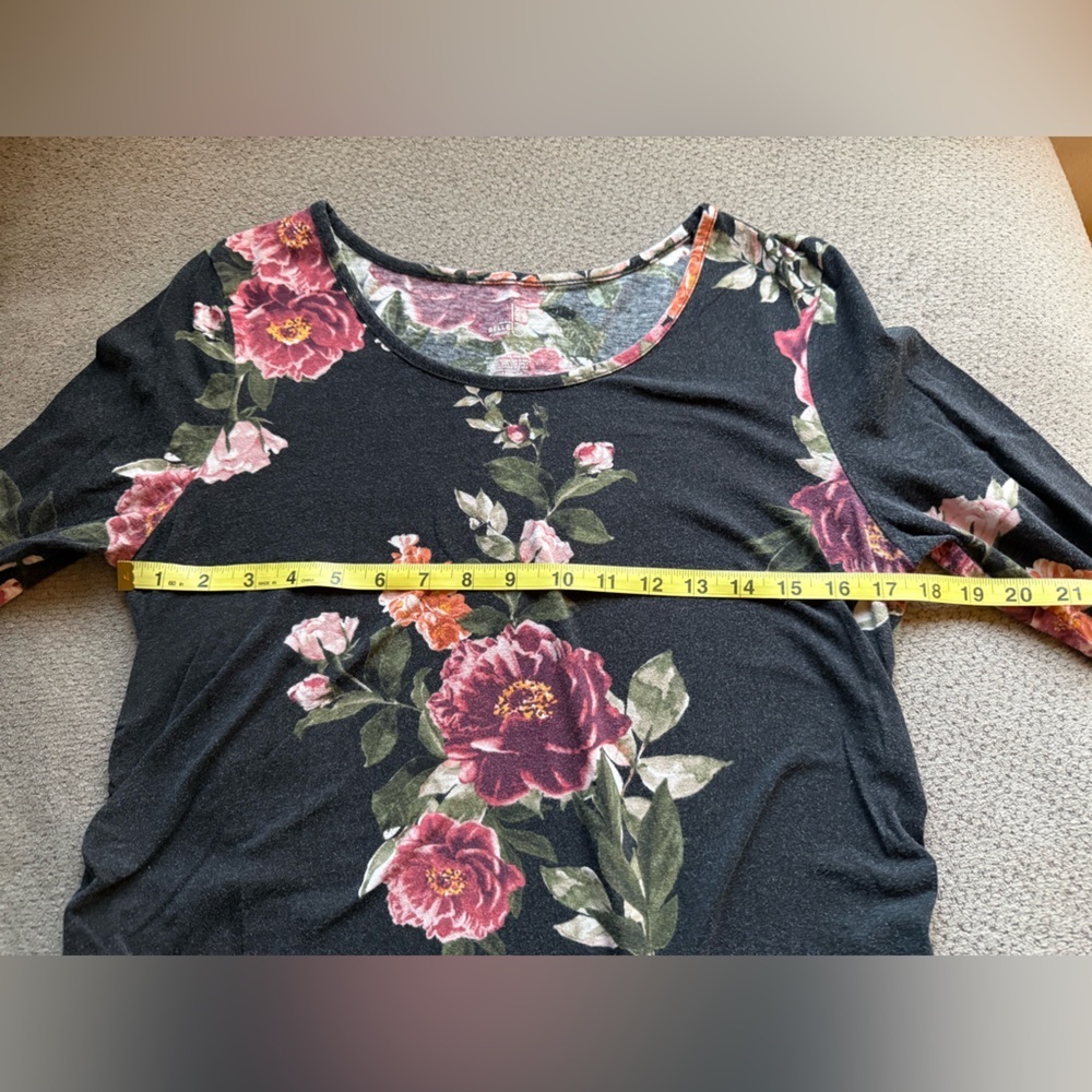 Floral black base maternity long sleeve shirt Belle Sky‎ Large - Picture 4 of 5